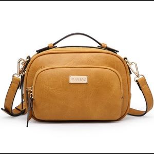 Handbags, Purses & Wallets